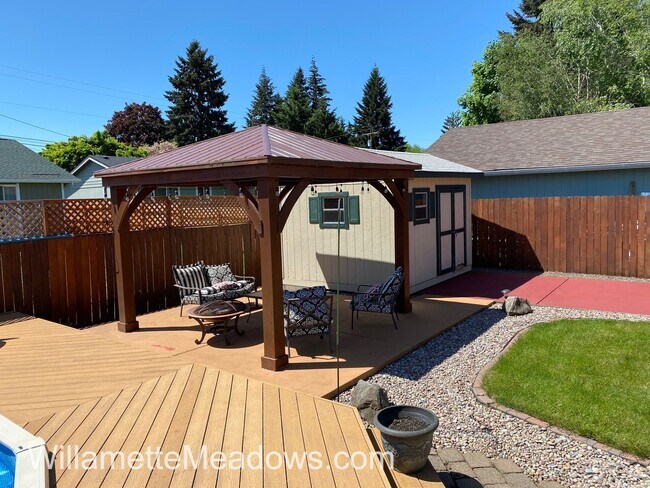 Building Photo - Beautiful 3 Bedrooms, 2 Bathrooms, In Aums...