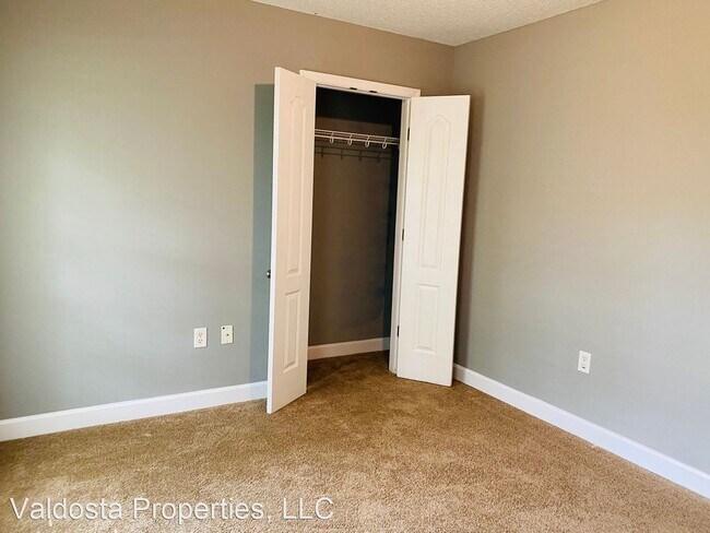 Building Photo - 3 br, 2 bath House - 38 Ard. Rd