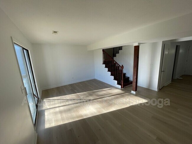 Foto del edificio - 1422 Stratton Pl Dr