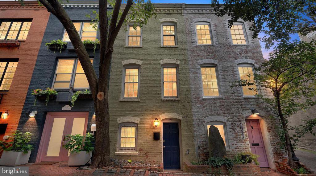 Foto principal - 1035 Cecil Pl NW