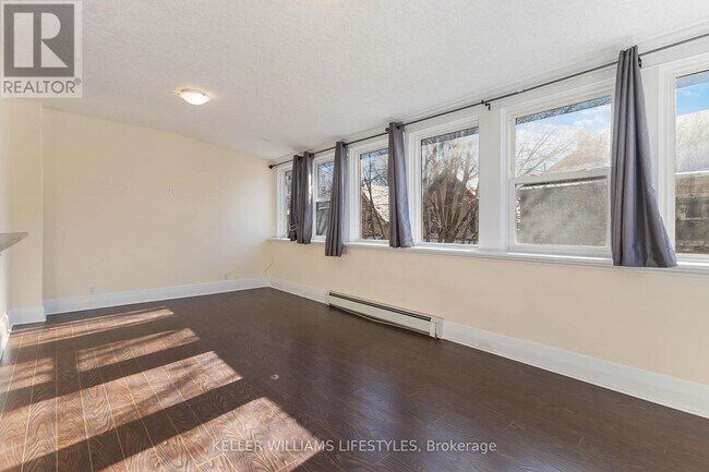 Building Photo - 79 Beaconsfield Ave