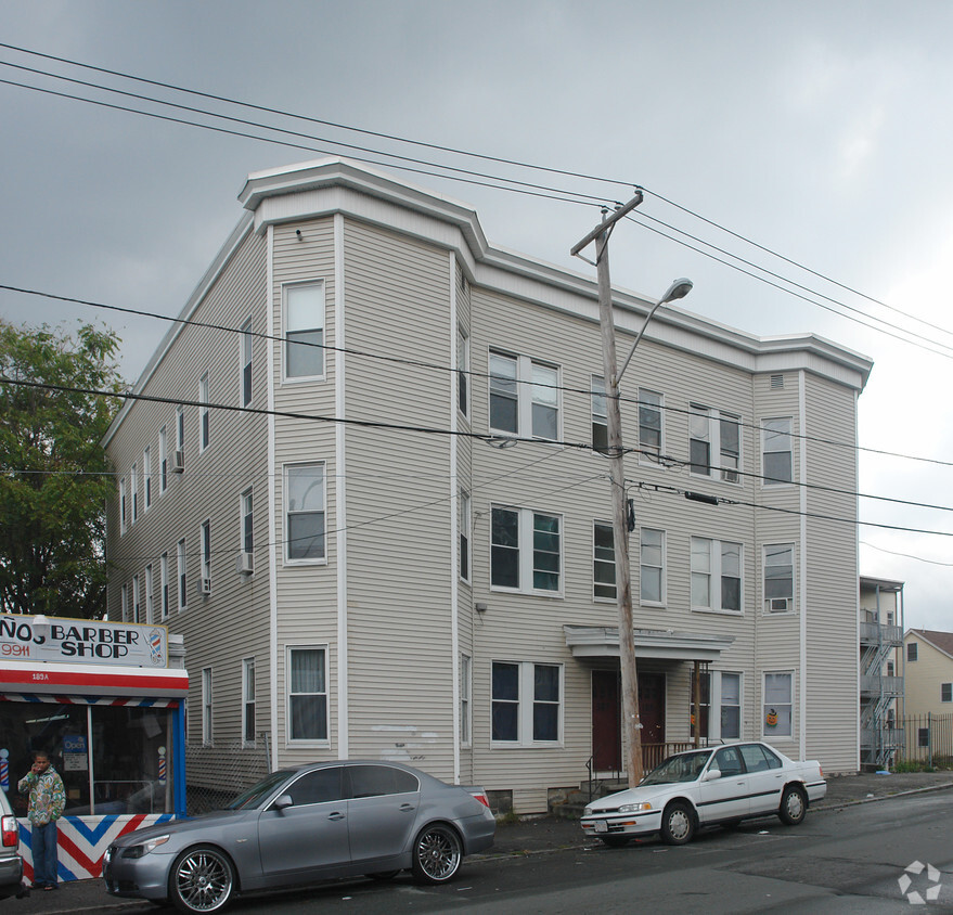 Building Photo - 185-187 Newbury St