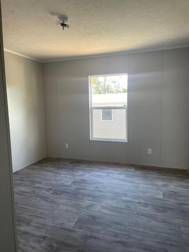 Foto del edificio - 307 Marcus crt