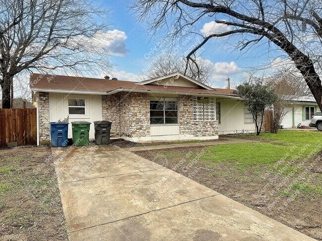 Foto del edificio - 4 br, 2 bath House - 4331 Sunshadow St