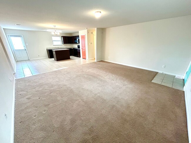 Building Photo - MUST SEE! 3 Bedroom 2 Bath Corner Lot Home...