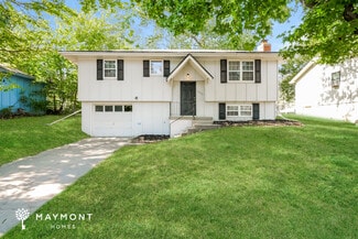 Building Photo - 10422 Manchester Ave