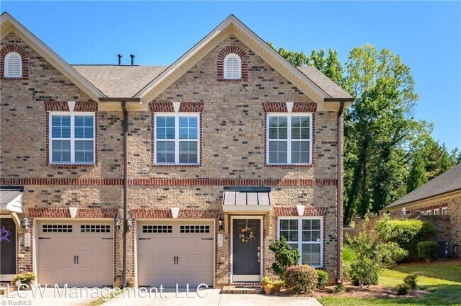 Building Photo - 2 br, 2.5 bath House - 4830 Sterling Brook...