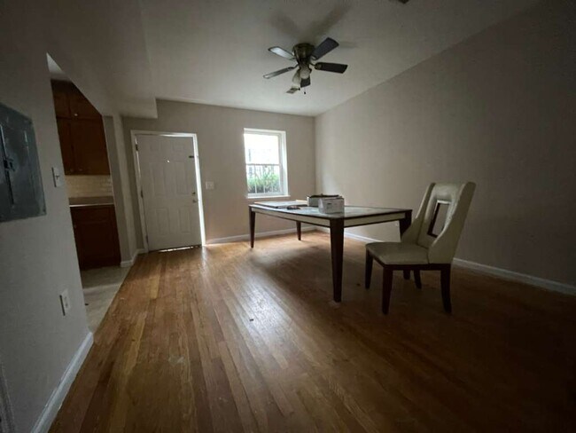 Foto del edificio - 488 Communipaw Ave