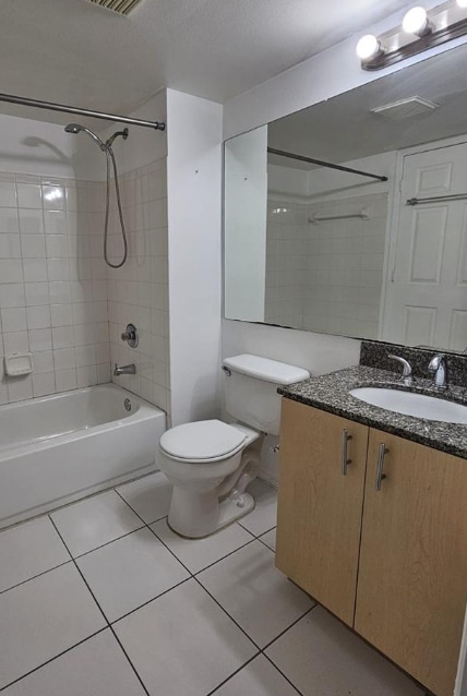 Foto del edificio - 2451 Centergate Dr