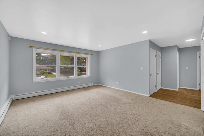 Building Photo - 2528 N Linden Ave