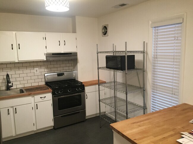 kitchen - 1343 Riggs Street Northwest