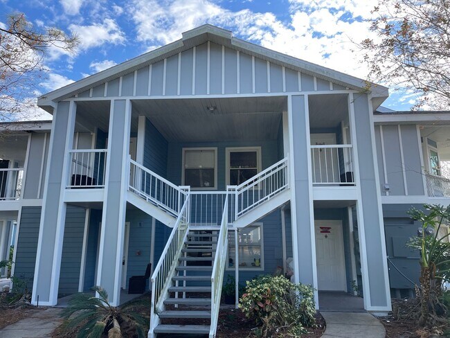 Foto del edificio - RENT SPECIAL-Regency Park at Lake Mary Corner Unit with Wrap-Around Balcony!