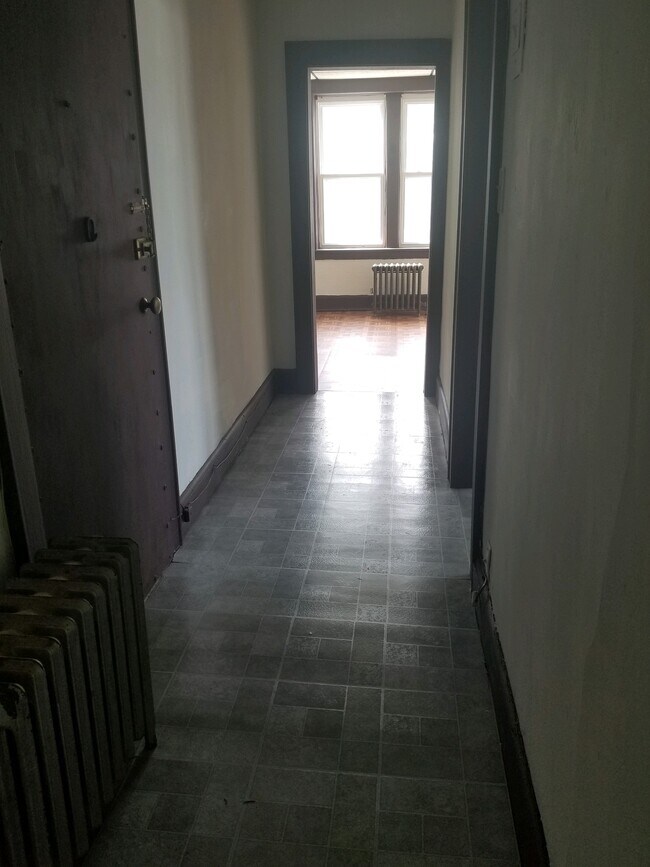 Foto del edificio - 207 Valley Rd