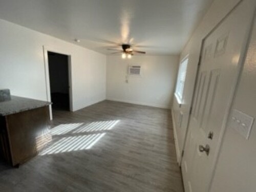 Foto del edificio - 45496 Sciara Ln