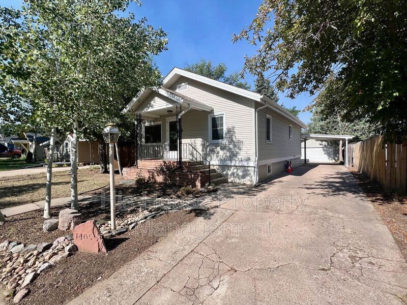 Primary Photo - 1405 16th Ave