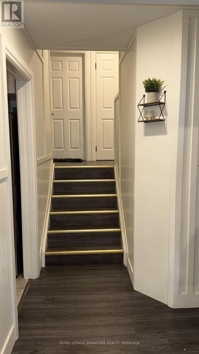 Photo du bâtiment - 44 Oren Blvd