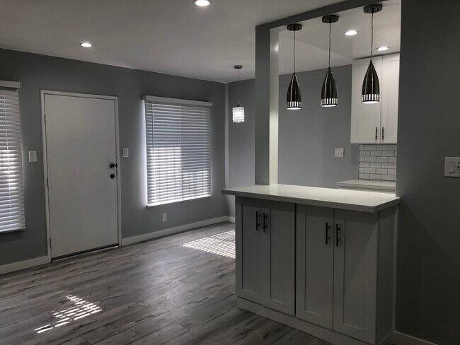 Foto del edificio - 1802 N Wilton Pl