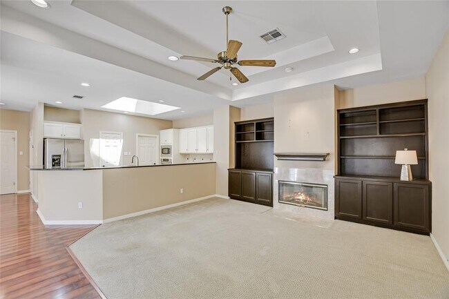 Foto del edificio - 6407 Johanne Ct