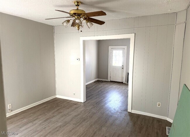 Foto del edificio - 1017 Washington Ave