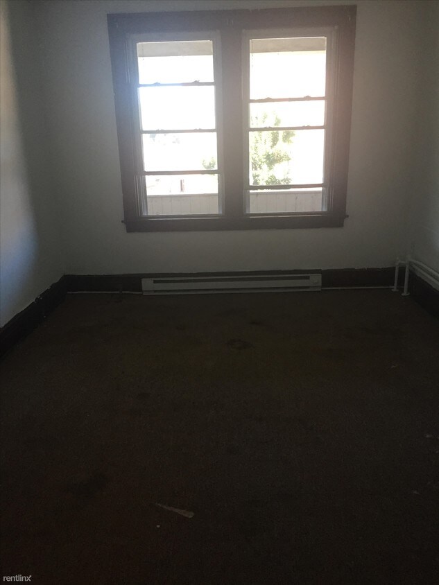Foto principal - 238 E Broad St