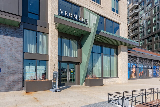 Building Photo - Vermeer