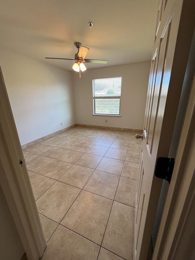 7607 King Arthurs Ct Unit 606, Laredo, TX 78041 - Apartments in Laredo ...