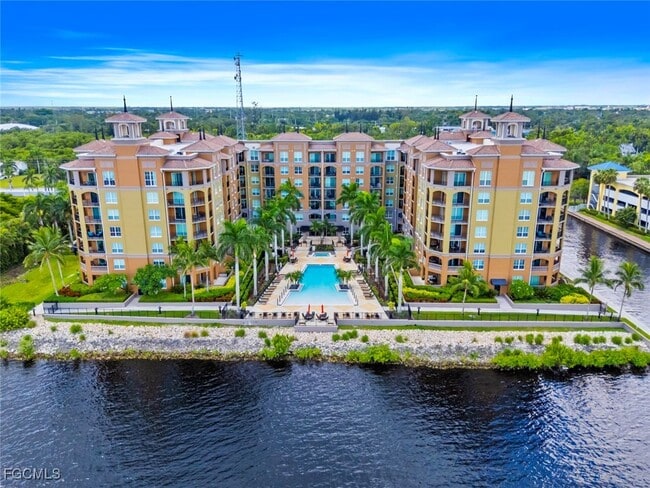 Foto del edificio - 2825 Palm Beach Blvd