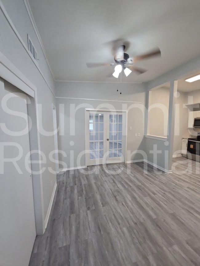 Building Photo - 6813 Hazen St