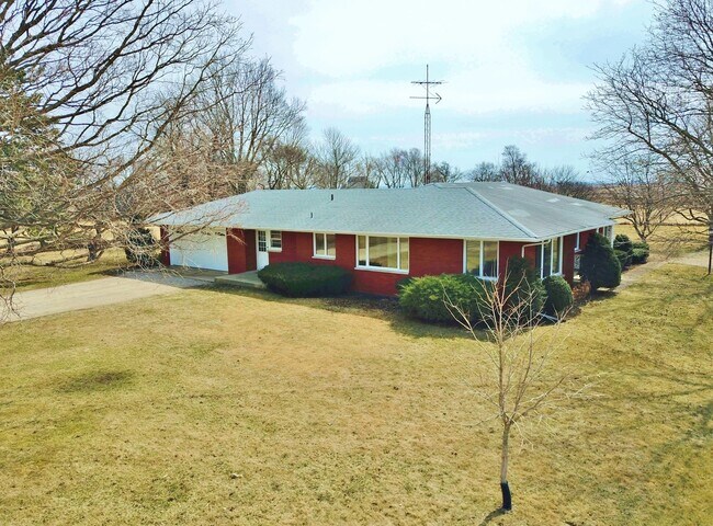 Foto del edificio - 2880 E Braceville Rd