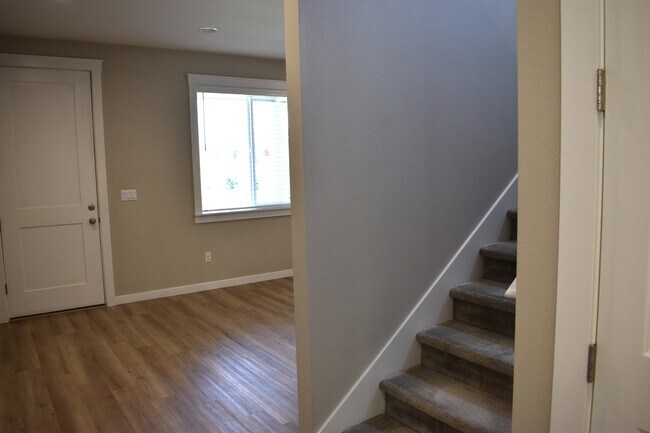 Photo - 12313 NE 113th Cir House