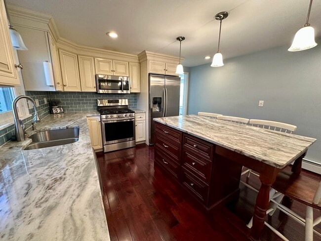 Foto del edificio - 31 Whitmun Rd