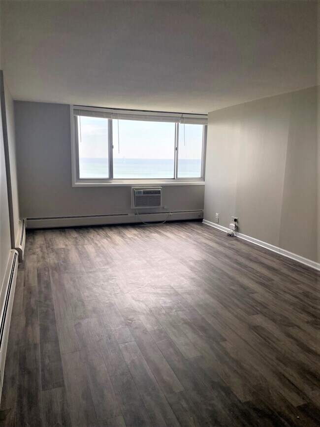 Foto del edificio - 2144 N Lincoln Park W