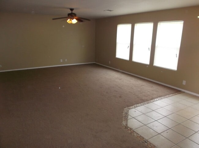 Building Photo - 246 Blue Juniper