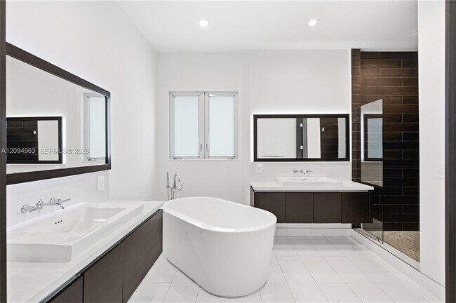 Foto del edificio - 8221 NW 34th St