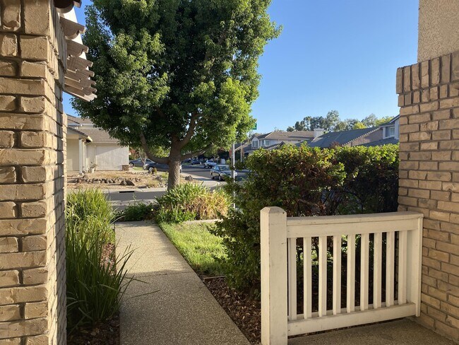 Foto del edificio - 8434 Kingmont Way