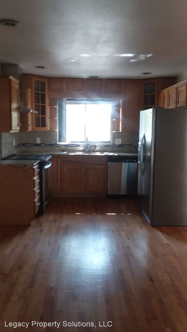Foto del edificio - 5 br, 3 bath House - 1500 Sundance Lane
