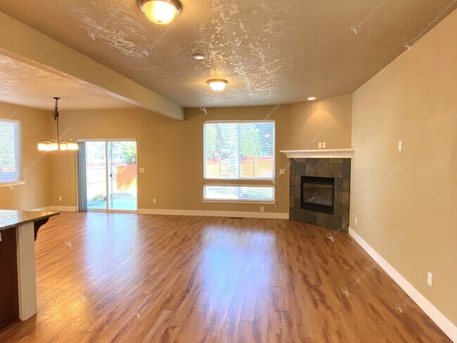 Building Photo - 61402 Sunbrook Dr