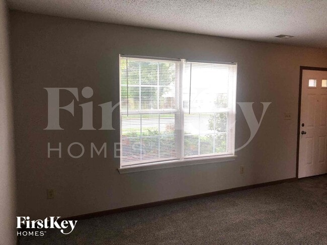 Building Photo - 6602 Hazelhatch Dr