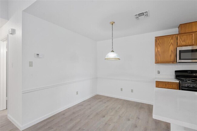 Building Photo - 1314 Zephyr Ln