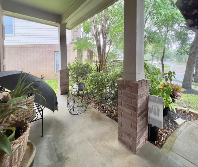 Foto del edificio - 6302 Richland Hills Dr
