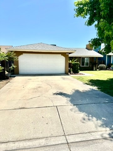 Primary Photo - 320 Meadow Ln
