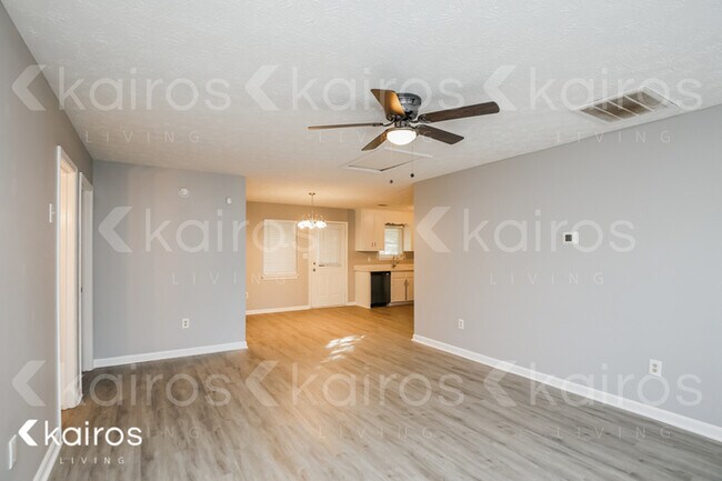 Foto del edificio - 105 Deer Pkwy