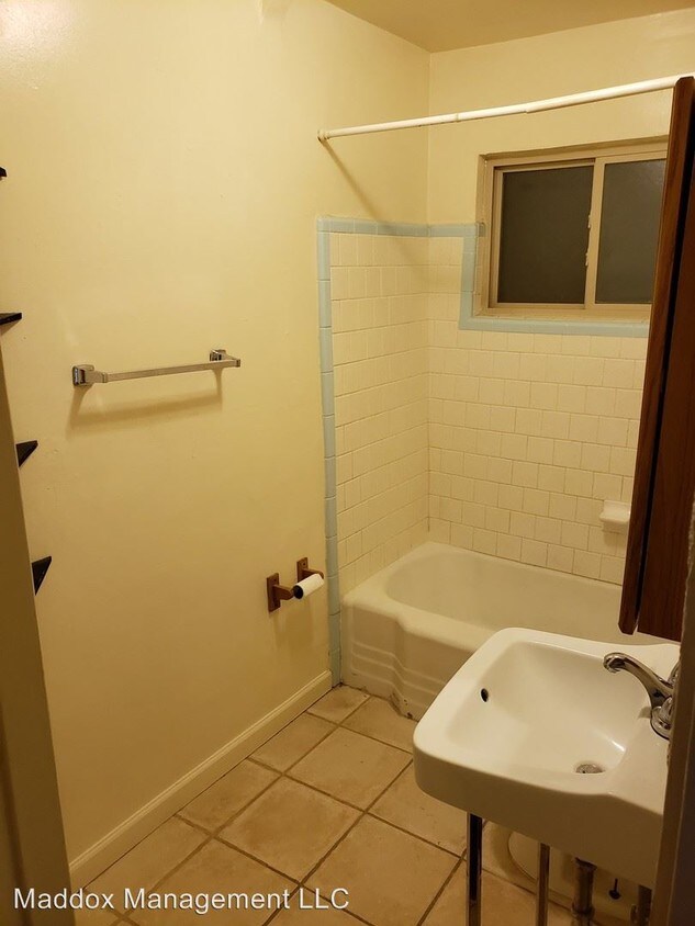 Primary Photo - 420 Jefferson St NE