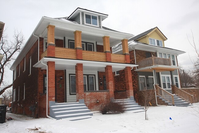 Building Photo - 5016 Seminole St