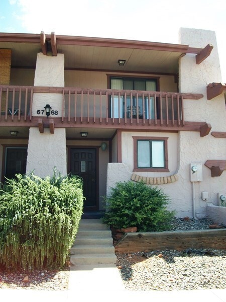 Building Photo - 130 Castle Rock Rd