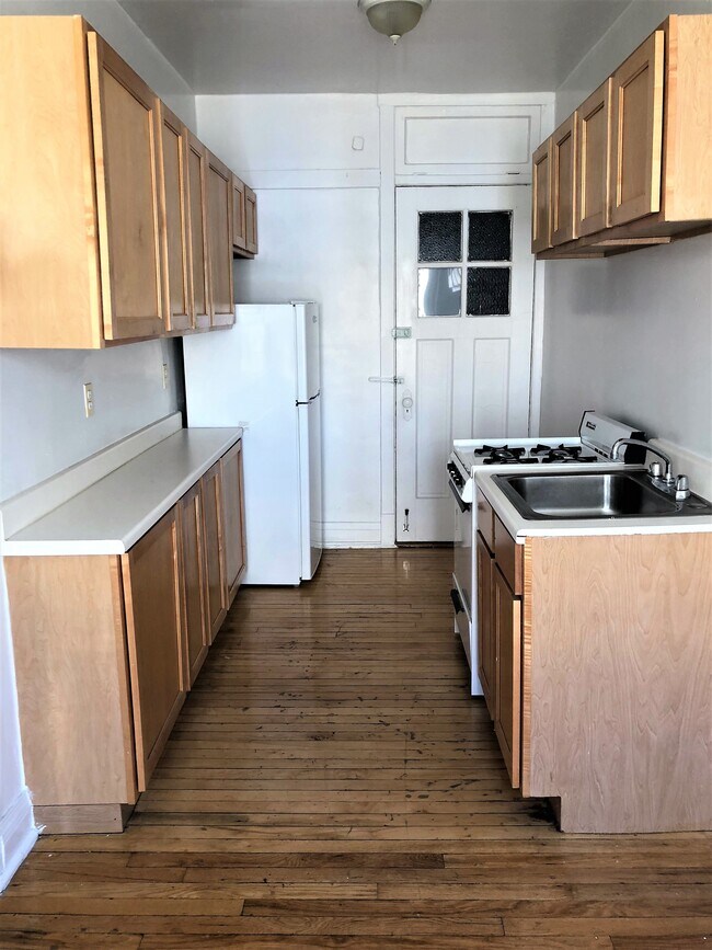 Foto del edificio - 6538 N Lakewood Ave