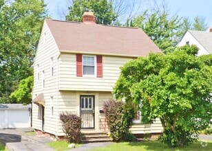Building Photo - 920 Elbon Rd