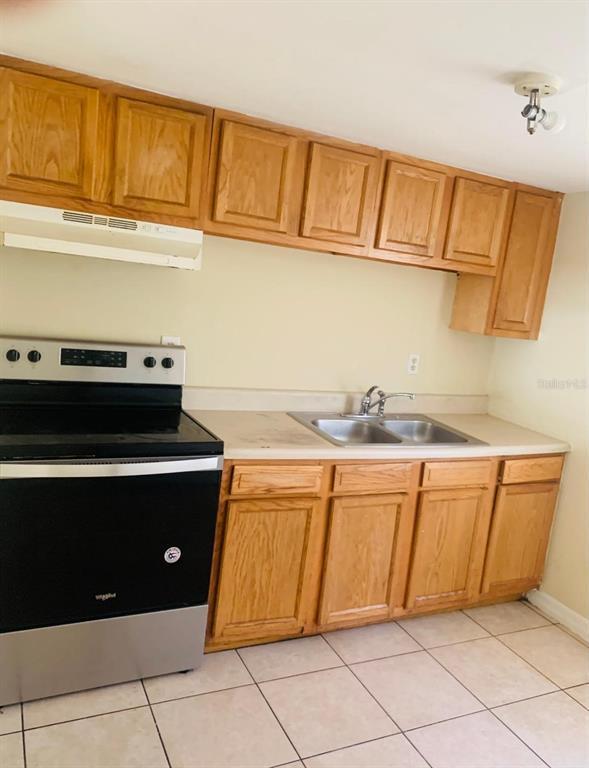 Foto del edificio - 2484 Chestnut Woods Dr