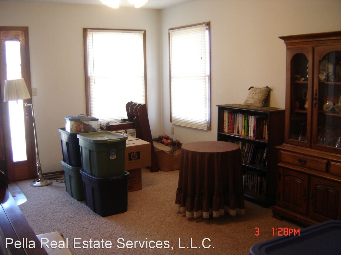 35 Brook Cir, Pella, IA 50219 House Rental in Pella, IA