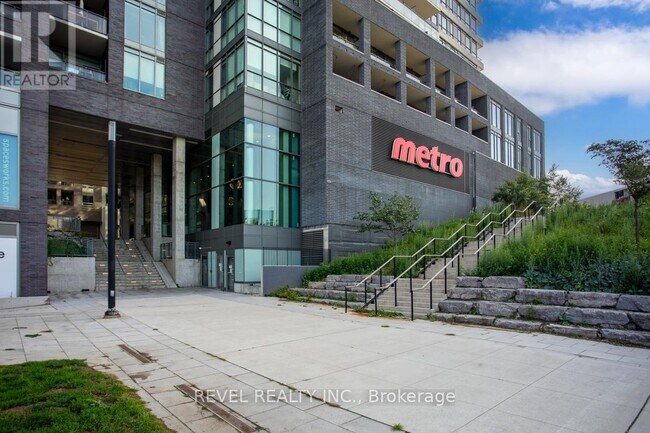 Building Photo - 20 Minowan Miikan Ln